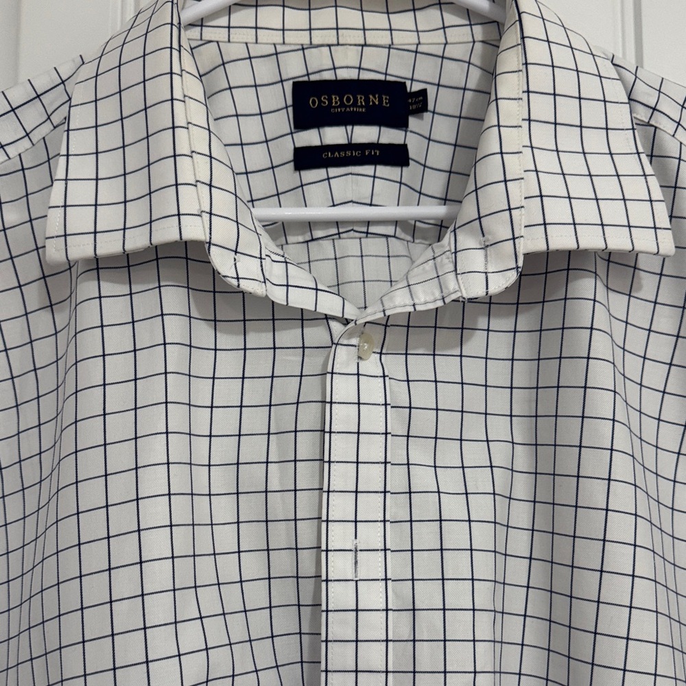 OSBORNE Men's White and Navy Checkered Dress Shirt